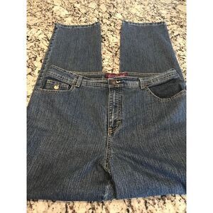 Beautiful !! Gloria Vanderbilt Med Wash‎ Jeans Amanda Style Size 14 (34x31)